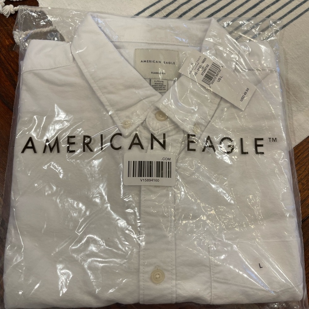 AE Distressed Oxford Button-Up Shirt - Large - Picture 2 of 2